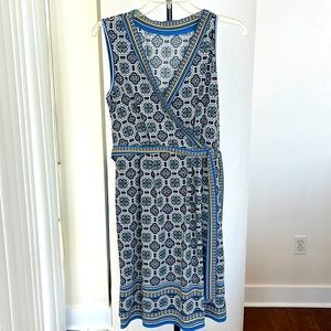 Max Studio poly/spandex sleeveless dress size small.